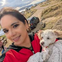 Sitter Profile Image: Claudia R.