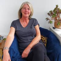 Sitter Profile Image: Michelle J.