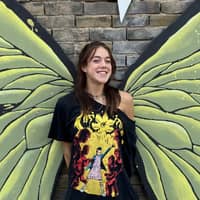 Sitter Profile Image: Mia M.