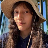 Sitter Profile Image: Raquel N.