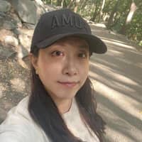 Sitter Profile Image: QIAN Z.