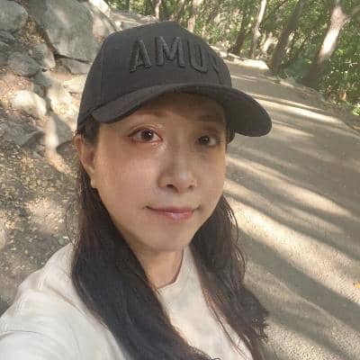 Sitter Profile Image: QIAN Z.