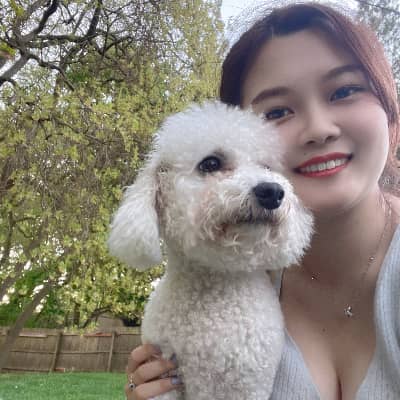 Sitter Profile Image: Yujie G.