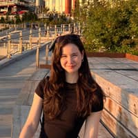 Sitter Profile Image: Ellie P.