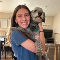 Sitter Profile Image: Hannah R.