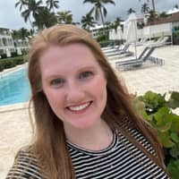 Sitter Profile Image: Maggie R.