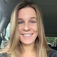 Sitter Profile Image: Nina N.