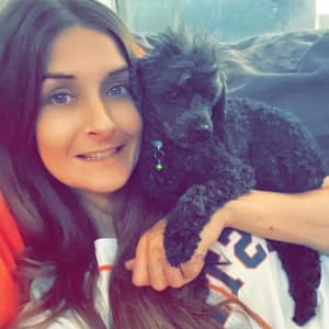 Sitter Profile Image: Laura S.