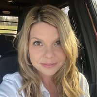 Sitter Profile Image: Lindsey E.