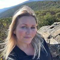 Sitter Profile Image: Lauren W.