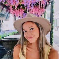 Sitter Profile Image: Cassidy D.