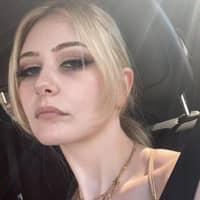 Sitter Profile Image: Lindsay G.