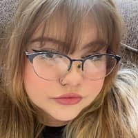 Sitter Profile Image: Isabella K.