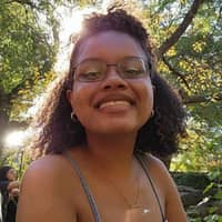 Sitter Profile Image: Mikayla B.