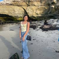 Sitter Profile Image: Olivia B.