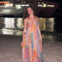 Sitter Profile Image: zoe s.