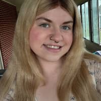 Sitter Profile Image: Chloe B.