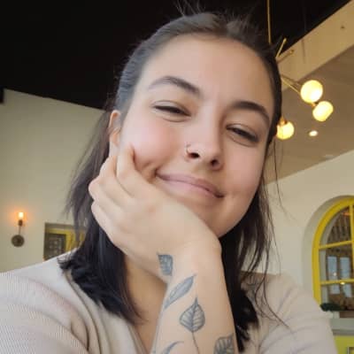 Sitter Profile Image: Olivia W.