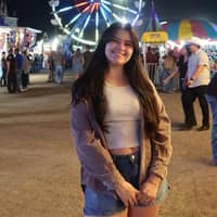 Sitter Profile Image: Ximena O.