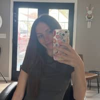 Sitter Profile Image: Danielle R.