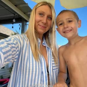 Sitter Profile Image: Sara F.