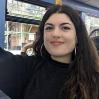 Sitter Profile Image: Eva R.