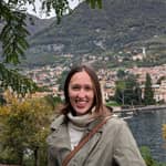 Sitter Profile Image: Lara S.