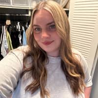 Sitter Profile Image: Tricia A.