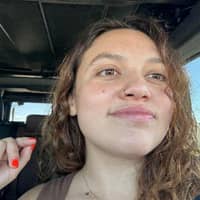 Sitter Profile Image: Tania L.