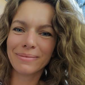 Sitter Profile Image: Amandine C.