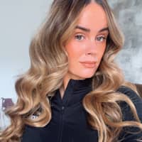 Sitter Profile Image: Faye R.