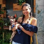 Sitter Profile Image: Angela R.