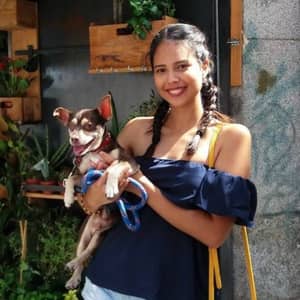 Sitter Profile Image: Angela R.