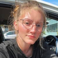 Sitter Profile Image: Victoria V.