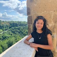 Sitter Profile Image: Milagros B.