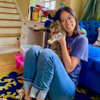 Sitter Profile Image: Luqing R.