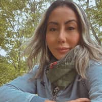 Passarens profilbild: Monica A.