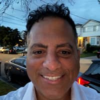 Sitter Profile Image: Robert S.