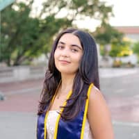 Sitter Profile Image: Sara S.