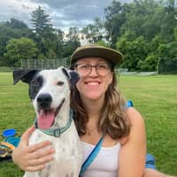 Sitter Profile Image: Julia S.