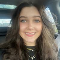 Sitter Profile Image: Danielle L.