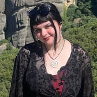 Sitter Profile Image: Savannah R.