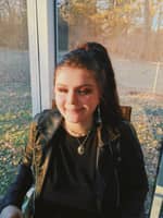 Sitter Profile Image: Savannah R.