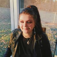 Sitter Profile Image: Savannah R.