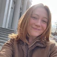 Sitter Profile Image: Victoria S.