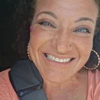 Sitter Profile Image: Stephanie T.