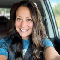 Sitter Profile Image: Ashley & Holly R.