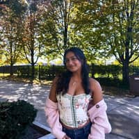 Sitter Profile Image: Annika C.