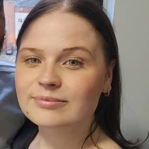 Sitter Profile Image: Abigail a.