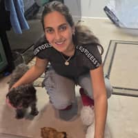 Sitter Profile Image: Christine V.